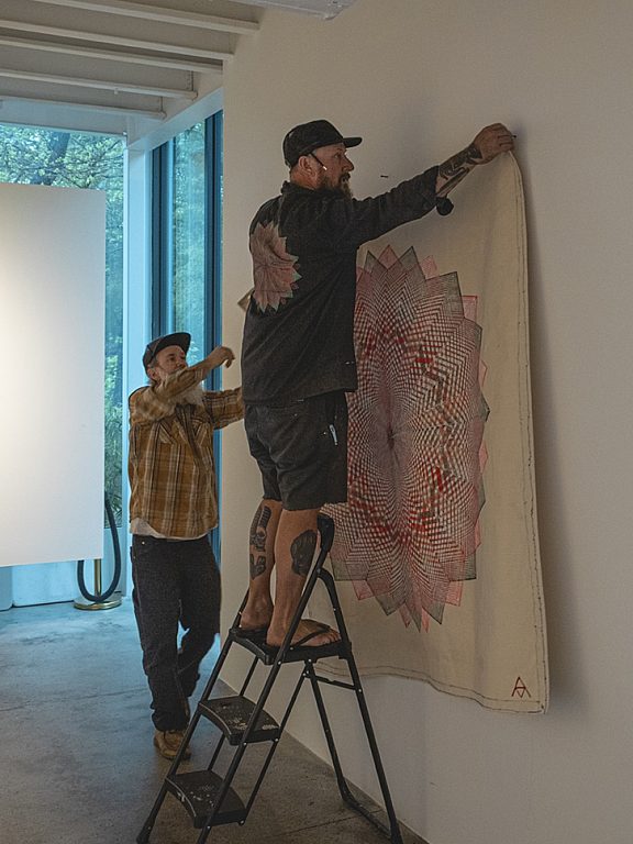 SELECT 3