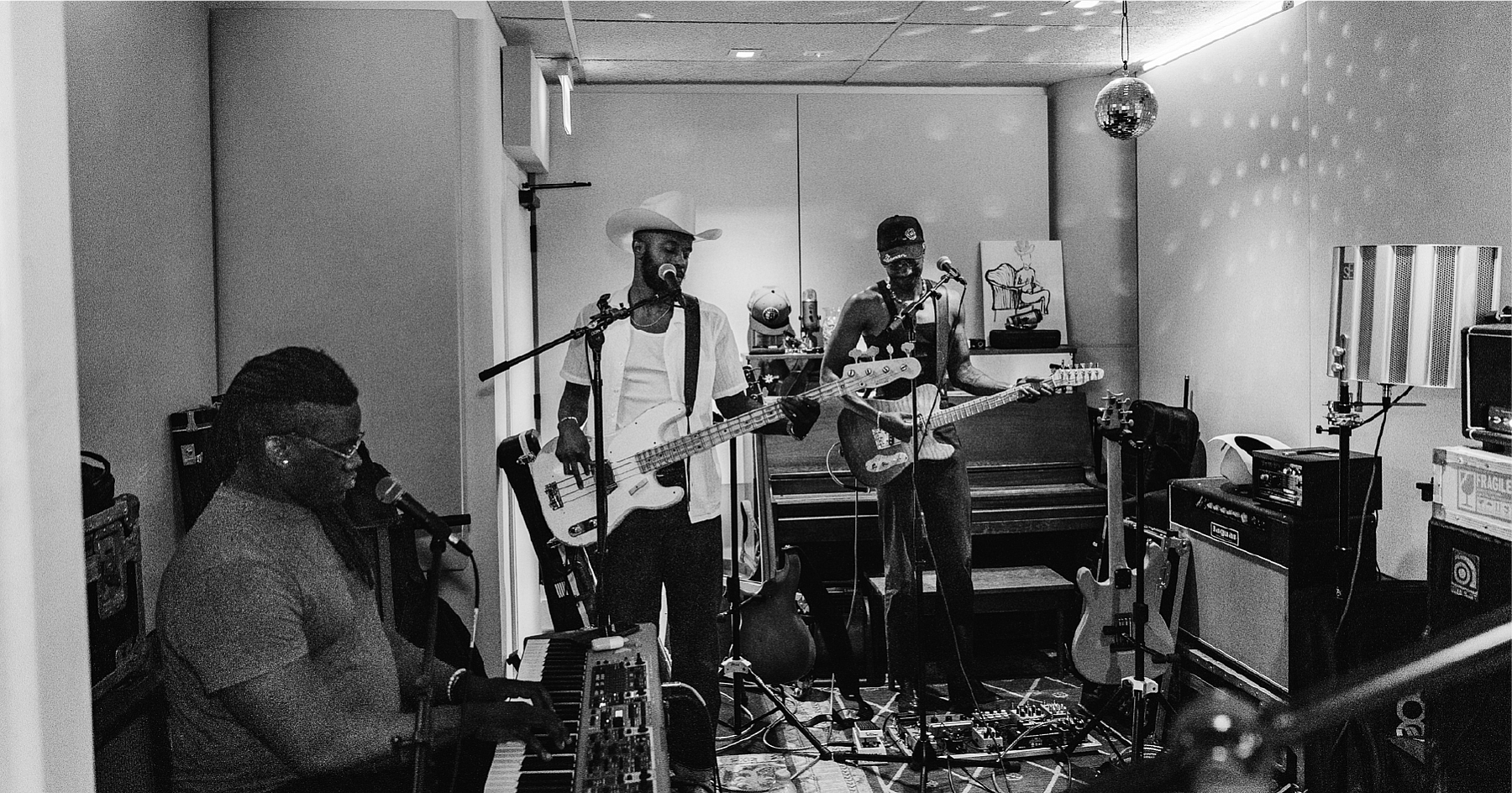 STUDIO GRID 1